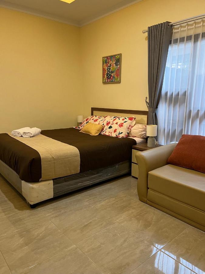 Ferienwohnung Casa Familia Syariah Sleman  Exterior foto